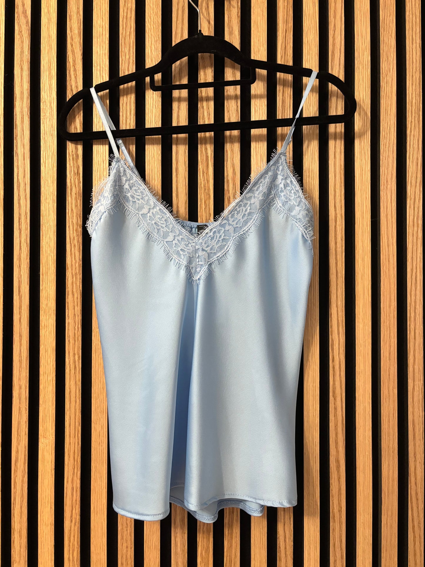 SPITZENTOP - VERSCH. FARBEN