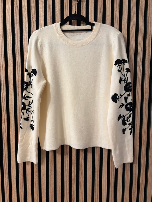 PULLOVER NINA MIT BLUMENDETAILS